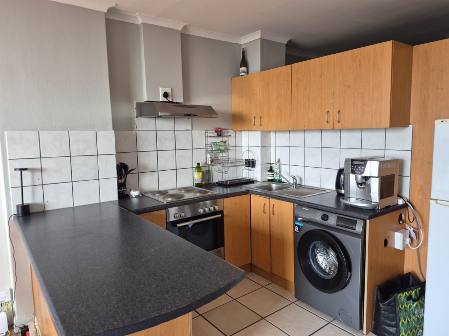 To Let 1 Bedroom Property for Rent in Woodstock Western Cape